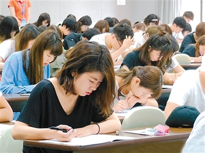 日本留学生考试与日本语能力测试有什么不同?