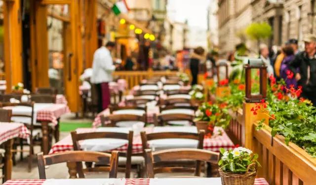 你猜多伦多一个月的生活费要多少钱?