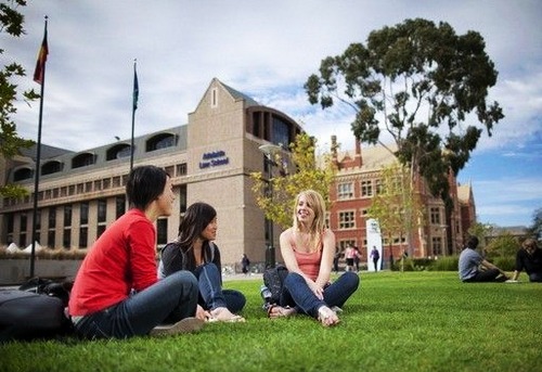 2017年澳大利亚研究生留学申请雅思成绩最低