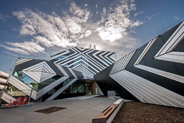 莫纳什大学 法学专业