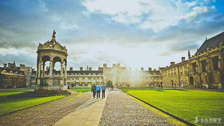 英国留学选择学校除了排名还看什么