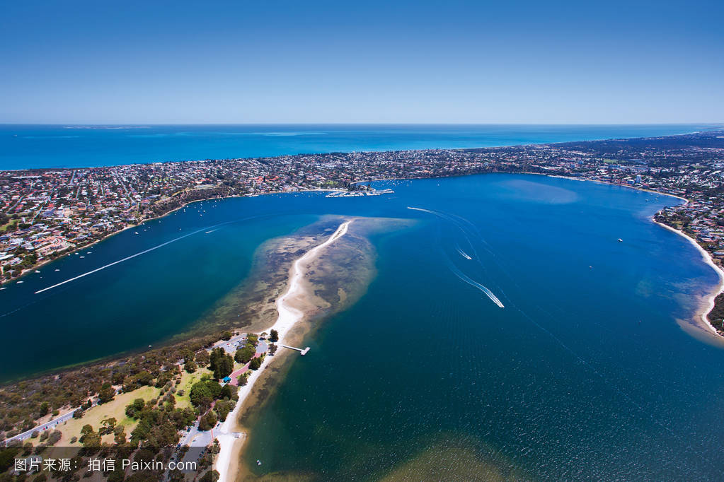 提维群岛的梅尔维尔岛沙滩,北领地沙滩就跟名字一样,沙滩不是由沙子