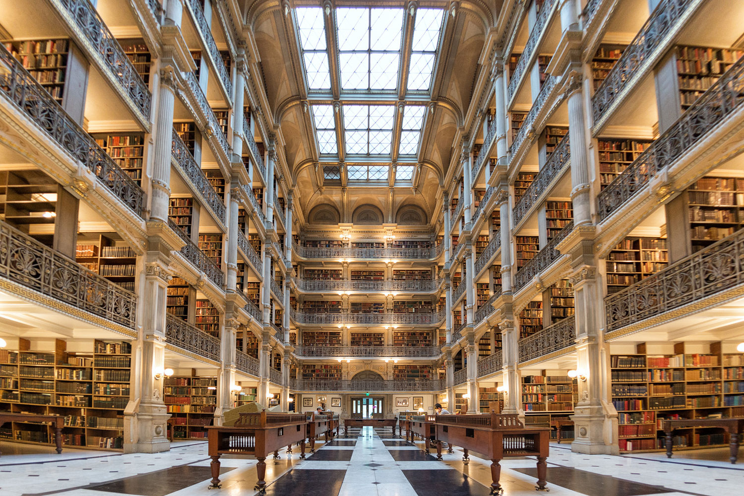 Maria Laach修道院图书馆欧洲最大的私人图书馆之一也是目前19世纪|修道院图书馆|图书馆|私人_新浪新闻