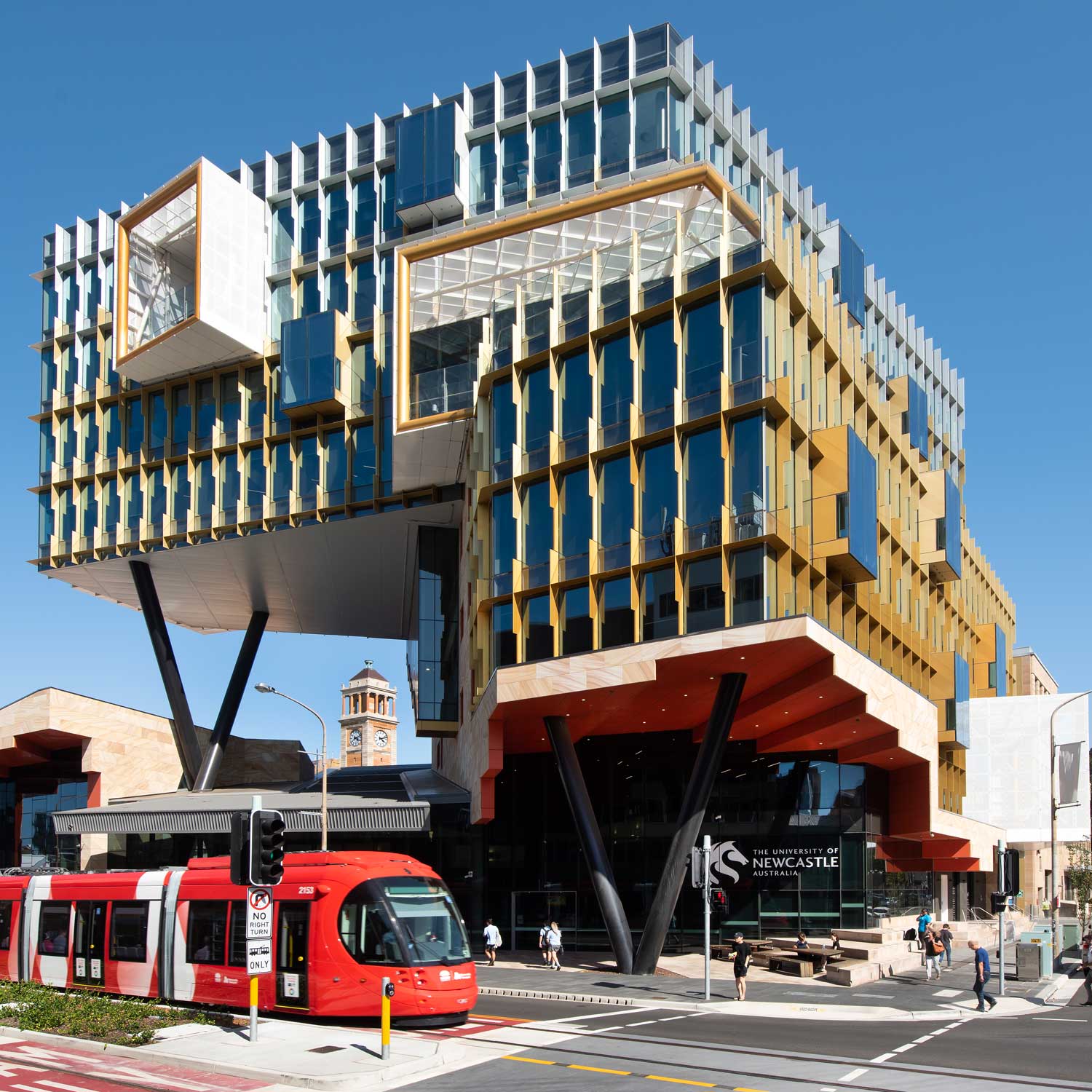 澳大利亚纽卡斯尔大学建校于1965年,是隶属于澳大利亚政府的著名大学
