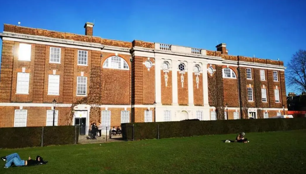 就读体验在伦敦大学金史密斯学院学奢侈品管理