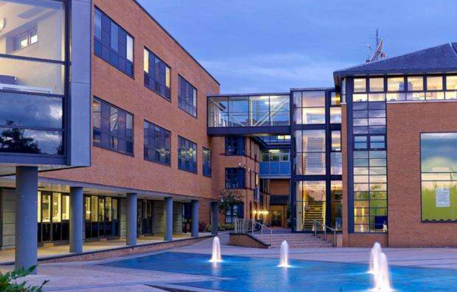 走进全英第一的酒店管理专业院校:萨里大学